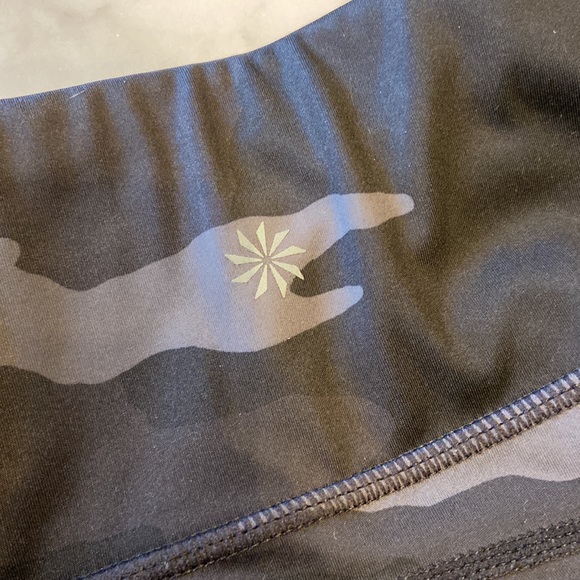 Athleta camo leggings. Black gray. Extra small - Picture 8 of 10